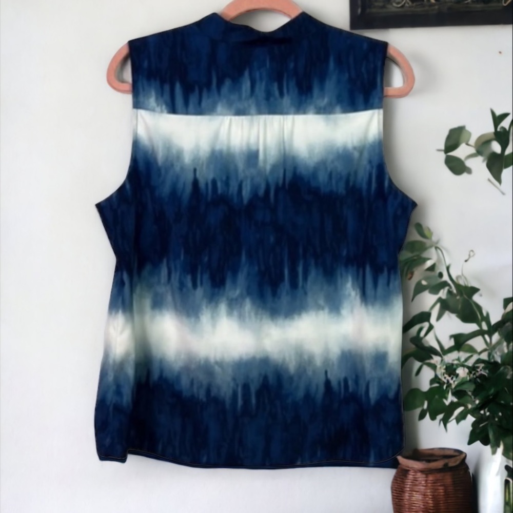 Chicos Blue and White Sleeveless Top Size 1/Medium - Picture 6 of 8